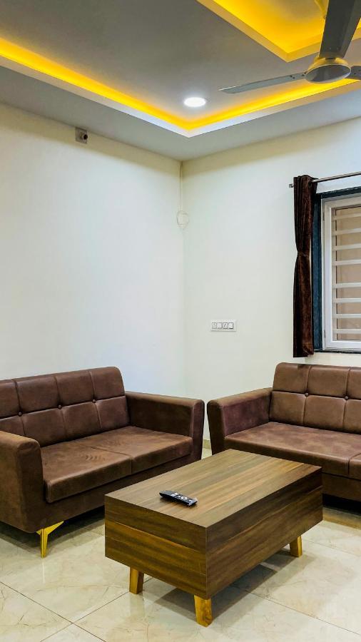 Luxurious 3 Bhk Villa In Bhuj - Shivani Homestay Bagian luar foto