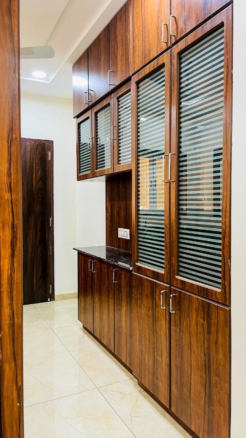 Luxurious 3 Bhk Villa In Bhuj - Shivani Homestay Bagian luar foto